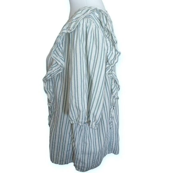 UNIVERSAL THREAD CREAM & BLUE STRIPE RUFFLE TOP SZ.XXL GUC - Picture 2 of 5